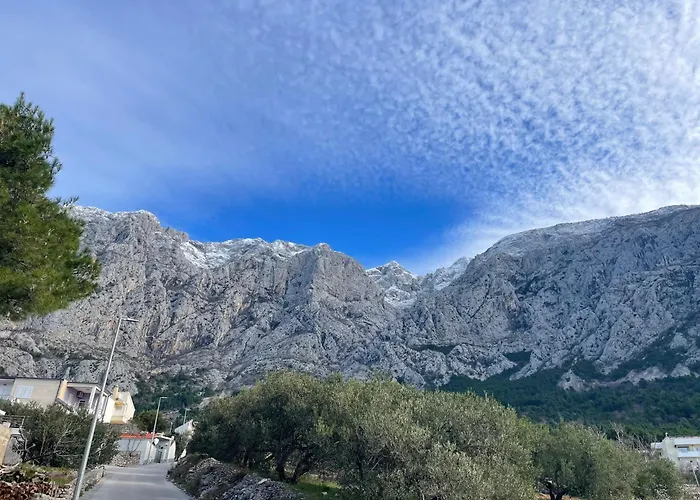 Villapetra ; Veliko Brdo